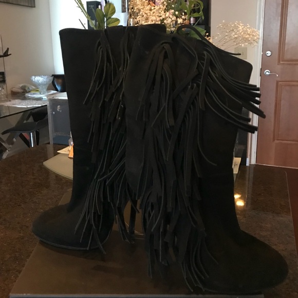 Giuseppe Zanotti Fringe Trim Suede Boot - Picture 2 of 4
